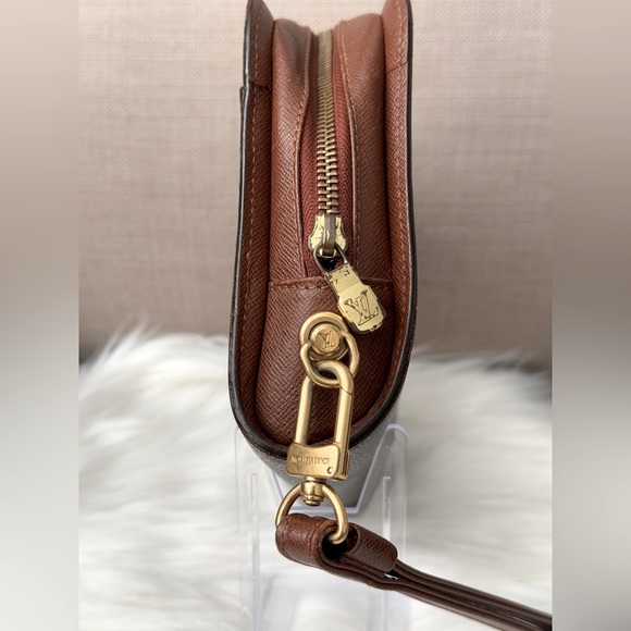 LOUIS VUITTON Monogram Orsay Clutch Bag - Picture 4 of 10